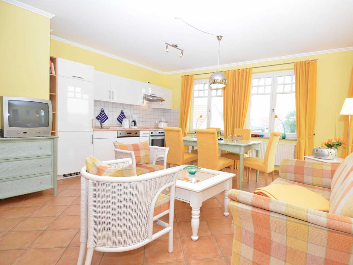 "Villa Laetitia" - Wg 15 - Zentral, Strandnah, 2 Balkone Binz Exterior photo