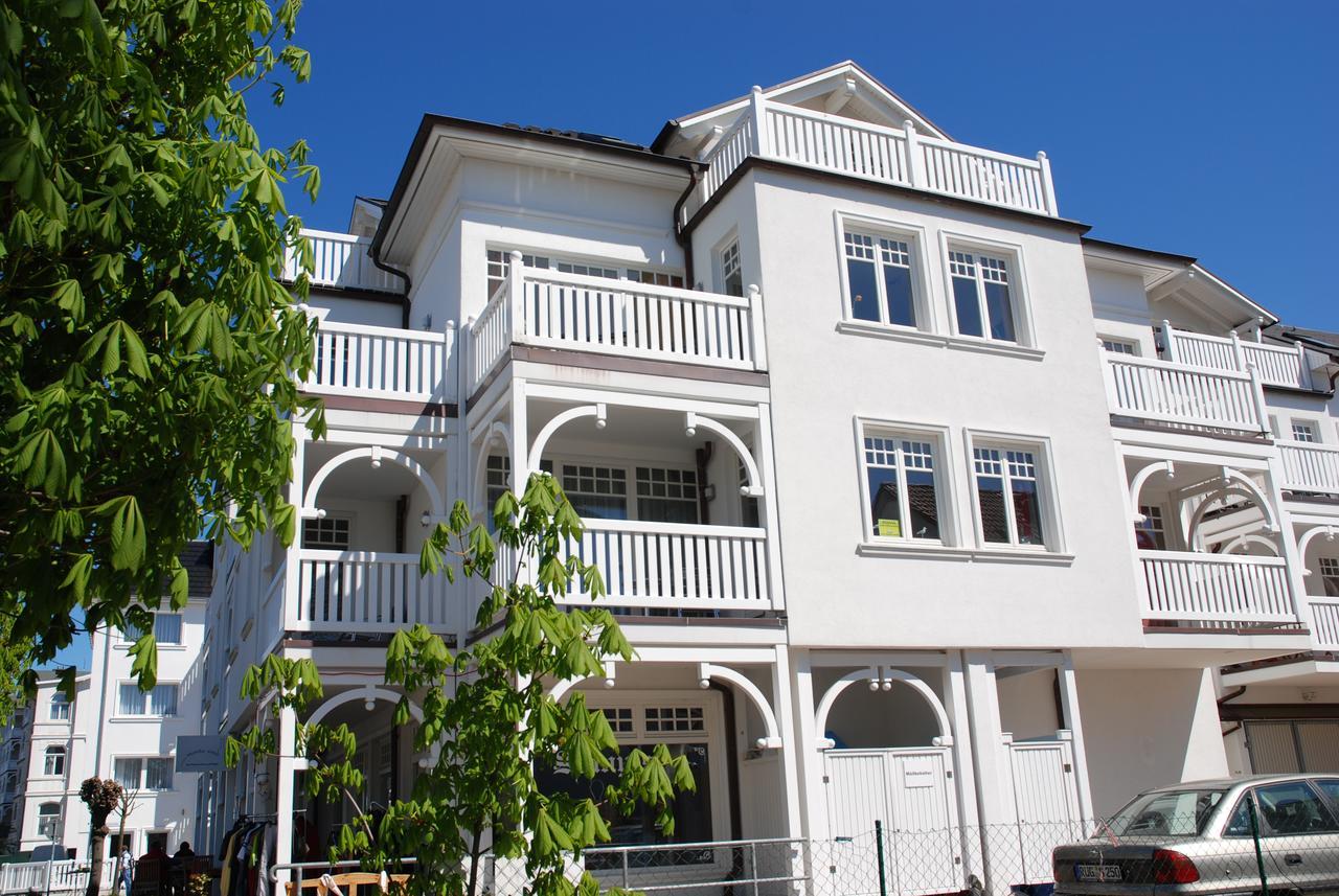 "Villa Laetitia" - Wg 15 - Zentral, Strandnah, 2 Balkone Binz Exterior photo